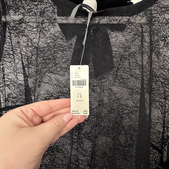 PLUS SIZE - Lace Bodysuit - Picture 4 of 5